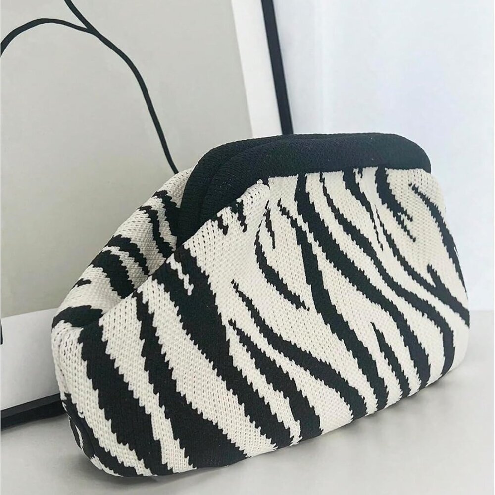 Women's Crocheted Crossbody Clutch Bag Zebra Stripe Cloud Shape - Picture 3 of 7